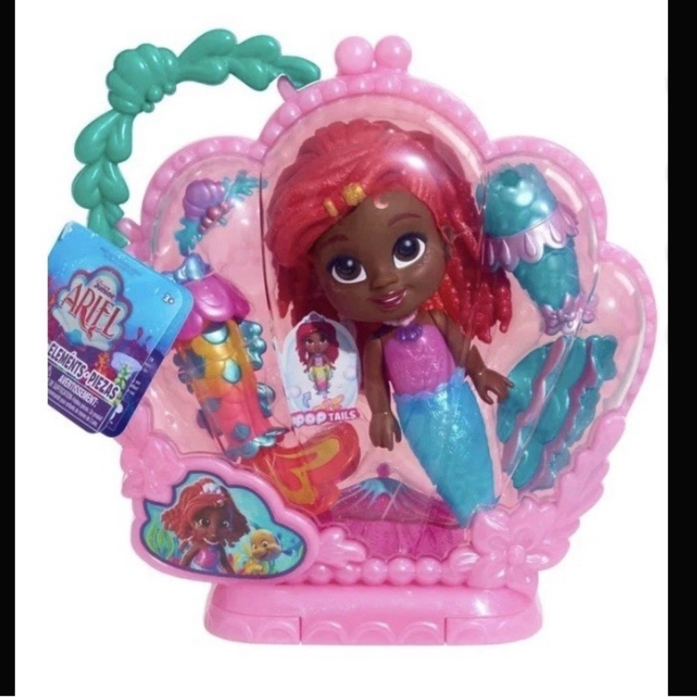 Disney Junior Pop Tails Ariel 7" Doll and Accessories 9-Pieces
New